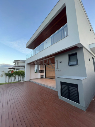 Imagem Casa com 4 Quartos à Venda, em Pedra Branca - Palhoça Imagem Casa com 4 Quartos à Venda, em Pedra Branca - Palhoça