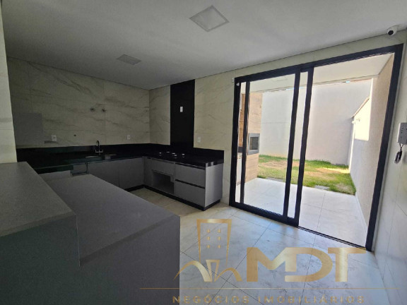 Imagem Casa com 3 Quartos à Venda, 190 m² em Itapoã - Belo Horizonte