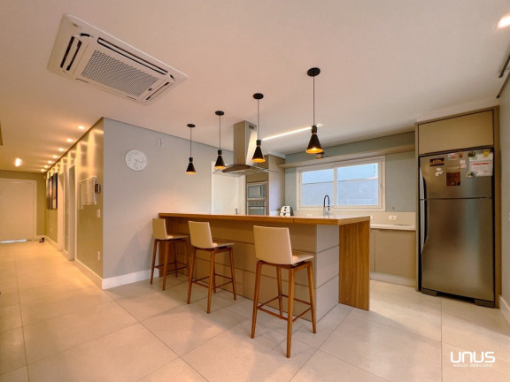 Imagem Casa com 3 Quartos à Venda, 264 m² em Pedra Branca - Palhoça Imagem Casa com 3 Quartos à Venda, 264 m² em Pedra Branca - Palhoça