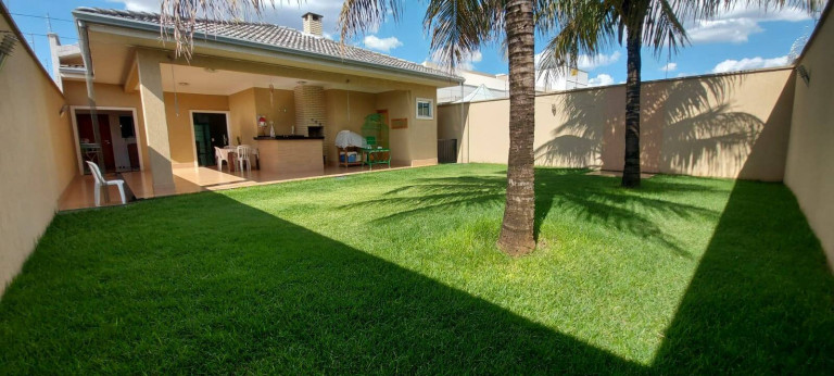 Casa com 4 Quartos à Venda, 250 m² em Setor Faiçalville - Goiânia