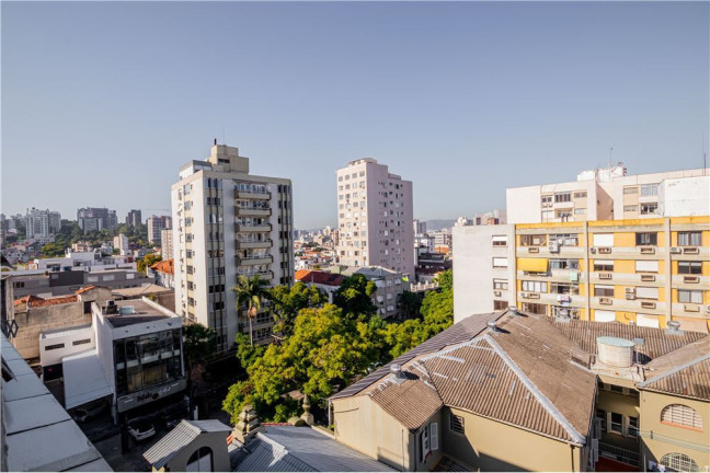 Imagem Imóvel com 2 Quartos à Venda, em Rio Branco - Porto Alegre Imagem Imóvel com 2 Quartos à Venda, em Rio Branco - Porto Alegre