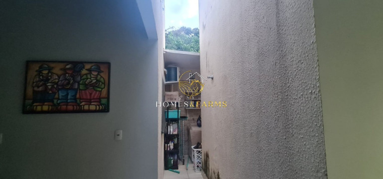 Imagem Casa com 3 Quartos à Venda, 180 m² em Vila São Luiz - Goiânia