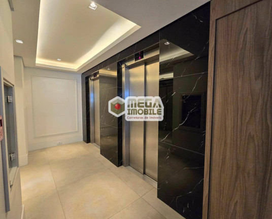 Imagem Apartamento com 3 Quartos à Venda, 93 m² em Centro - Florianópolis Imagem Apartamento com 3 Quartos à Venda, 93 m² em Centro - Florianópolis