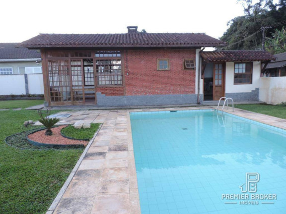 Imagem Casa com 4 Quartos à Venda, 230 m² em Carlos Guinle - Teresópolis
