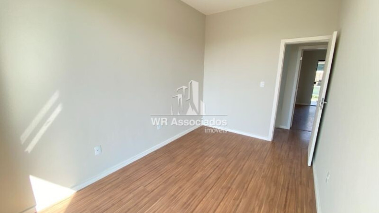 Imagem Casa com 3 Quartos à Venda, 230 m²