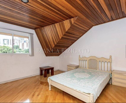 Imagem Casa com 4 Quartos à Venda, 225 m² em água Verde - Curitiba
