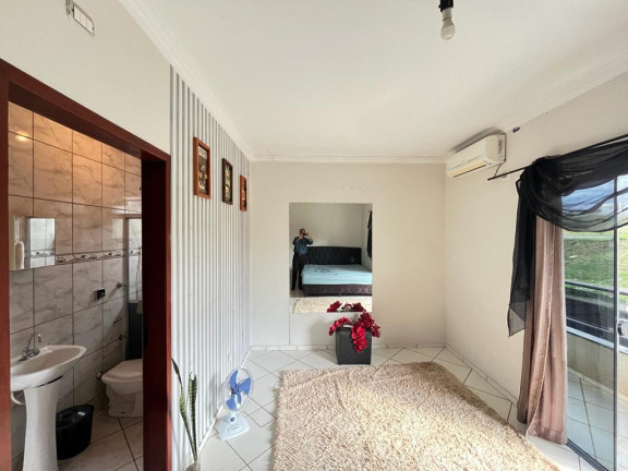 Imagem Sobrado à Venda, 264 m² em Córrego Longe - Umuarama
