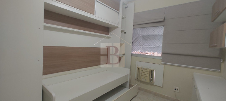 Imagem Imóvel com 2 Quartos à Venda, 80 m² em Icaraí - Niterói Imagem Imóvel com 2 Quartos à Venda, 80 m² em Icaraí - Niterói