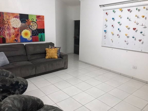 Casa com 3 Quartos à Venda, 232 m² em Campos Elíseos - Taubaté
