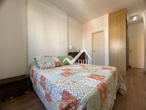 Imagem Apartamento com 3 Quartos à Venda, 125 m² em Embaré - Santos