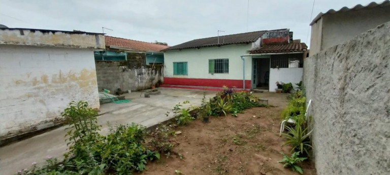 Casa com 2 Quartos à Venda, 250 m² em Caraguava - Peruíbe
