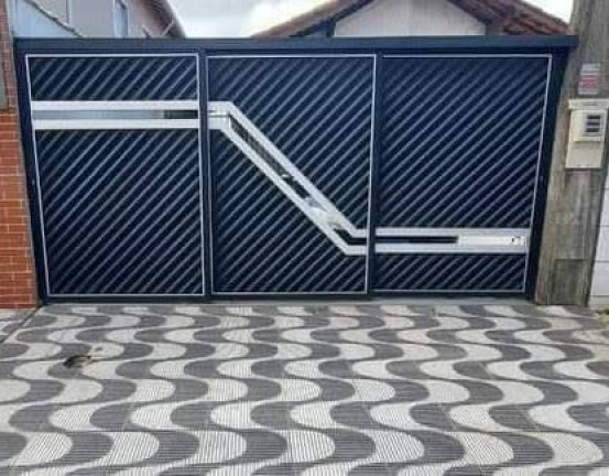 Foto do imóvel Casa com 2 Quartos à Venda, 125 m² em Balneário Maracanã - Praia Grande