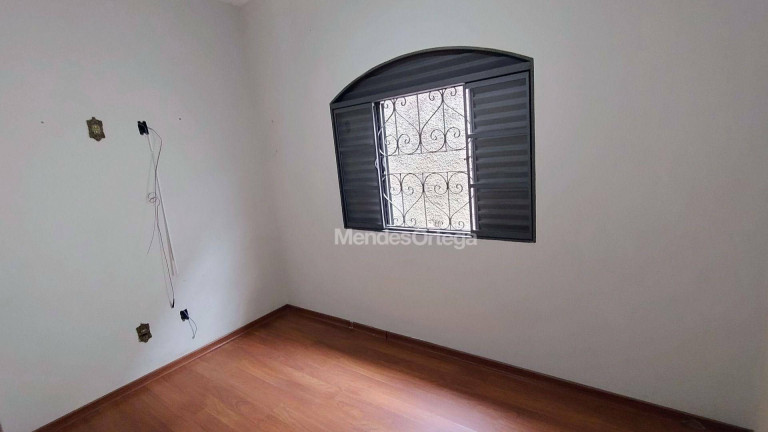 Imagem Casa com 2 Quartos à Venda, 89 m² em Vila Jardini - Sorocaba Imagem Casa com 2 Quartos à Venda, 89 m² em Vila Jardini - Sorocaba