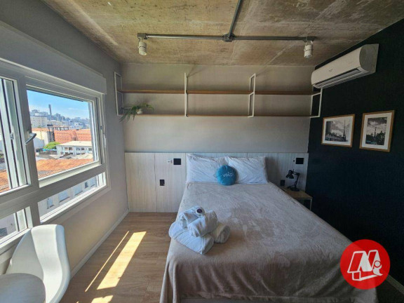 Studio com 1 Quarto para Alugar, 27 m² em Santa Cecília - Porto Alegre