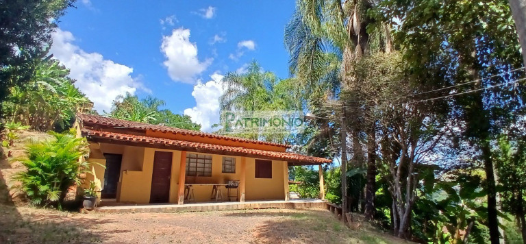 Imagem Imóvel com 2 Quartos à Venda, 120 m² em Centro - Pedreira Imagem Imóvel com 2 Quartos à Venda, 120 m² em Centro - Pedreira