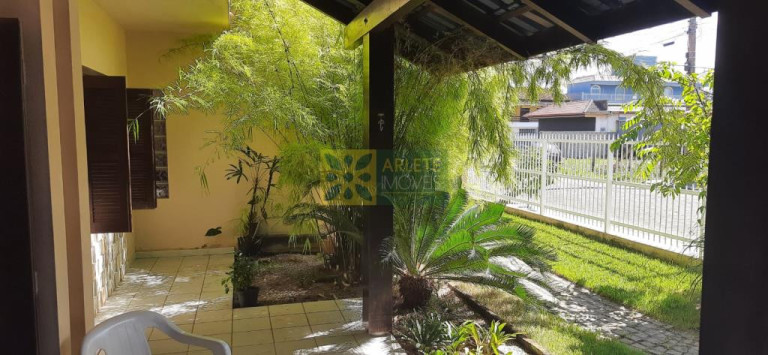 Imagem Casa com 4 Quartos à Venda, 250 m² em Centro - Porto Belo Imagem Casa com 4 Quartos à Venda, 250 m² em Centro - Porto Belo