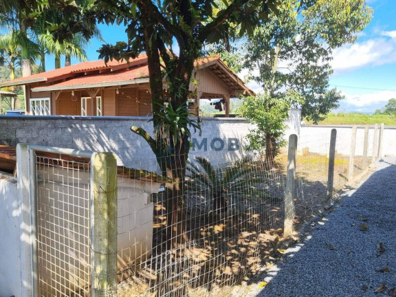 Imagem Casa com 2 Quartos à Venda, 160 m² em Escolinha - Guaramirim Imagem Casa com 2 Quartos à Venda, 160 m² em Escolinha - Guaramirim