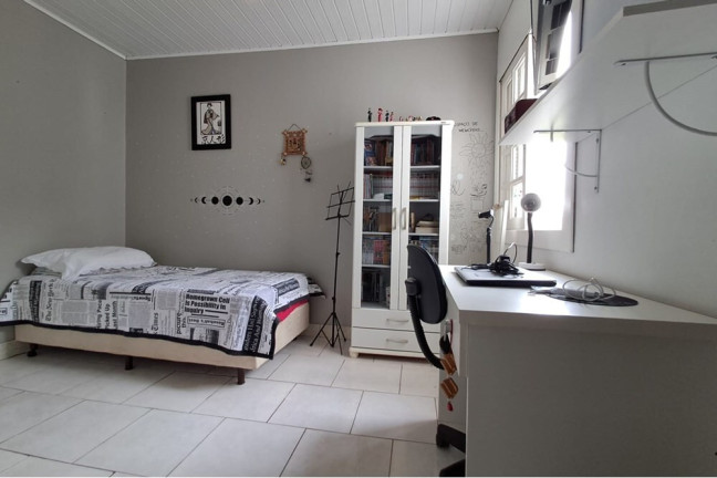 Imagem Casa com 3 Quartos à Venda, 215 m² em Jardim Algarve - Alvorada
