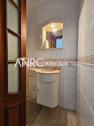 Imagem Casa com 4 Quartos à Venda, 305 m² em Alphaville - Santana De Parnaíba Imagem Casa com 4 Quartos à Venda, 305 m² em Alphaville - Santana De Parnaíba