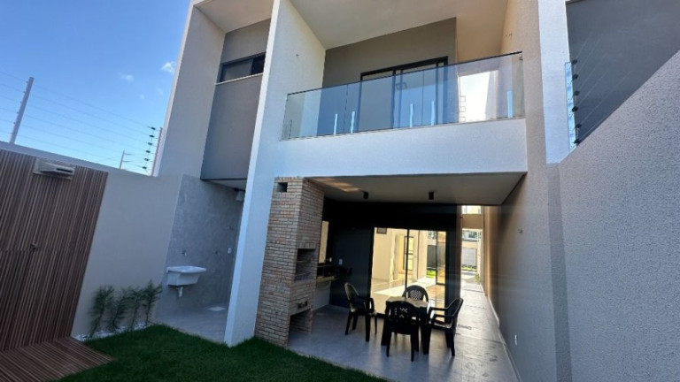 Imagem Casa com 3 Quartos à Venda, 137 m² em Pires Façanha - Eusébio Imagem Casa com 3 Quartos à Venda, 137 m² em Pires Façanha - Eusébio