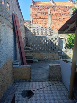 Imagem Casa com 2 Quartos à Venda, 150 m² em Ganchinho - Curitiba Imagem Casa com 2 Quartos à Venda, 150 m² em Ganchinho - Curitiba