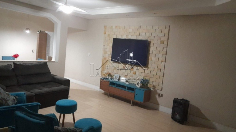 Imagem Sobrado com 4 Quartos à Venda, em Itaquera - São Paulo Imagem Sobrado com 4 Quartos à Venda, em Itaquera - São Paulo