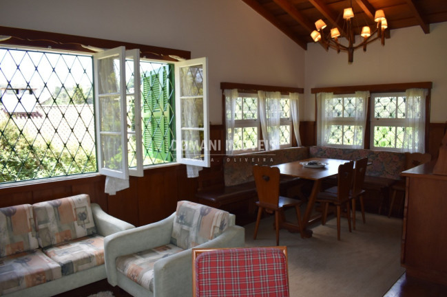 Imagem Casa com 4 Quartos à Venda, 165 m² em Região De Capivari - Campos Do Jordão Imagem Casa com 4 Quartos à Venda, 165 m² em Região De Capivari - Campos Do Jordão
