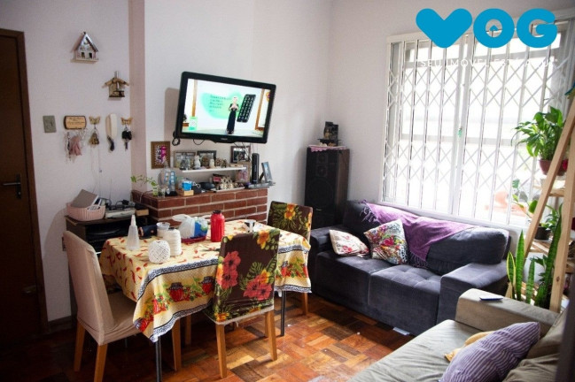 Imagem Imóvel com 2 Quartos à Venda, 59 m² em Petrópolis - Porto Alegre Imagem Imóvel com 2 Quartos à Venda, 59 m² em Petrópolis - Porto Alegre