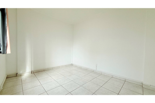 Imagem Apartamento com 1 Quarto à Venda, 43 m² em Centro Histórico - Porto Alegre Imagem Apartamento com 1 Quarto à Venda, 43 m² em Centro Histórico - Porto Alegre