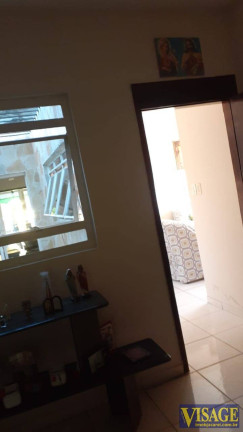 Imagem Casa com 3 Quartos à Venda, em Jd. Florida - Jacareí Imagem Casa com 3 Quartos à Venda, em Jd. Florida - Jacareí