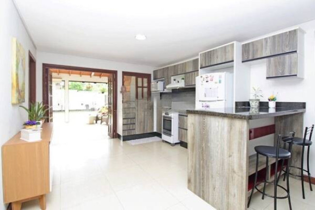 Imagem Casa com 3 Quartos à Venda, 192 m² em Passo Das Pedras - Porto Alegre