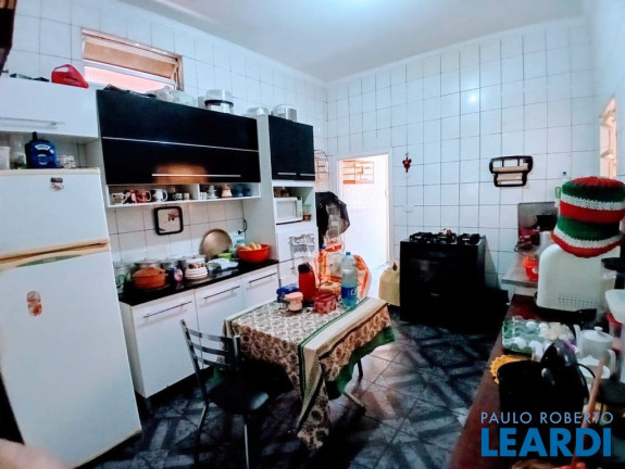 Imagem Casa com 6 Quartos à Venda, 228 m² em Vila Apiaí - Santo André Imagem Casa com 6 Quartos à Venda, 228 m² em Vila Apiaí - Santo André