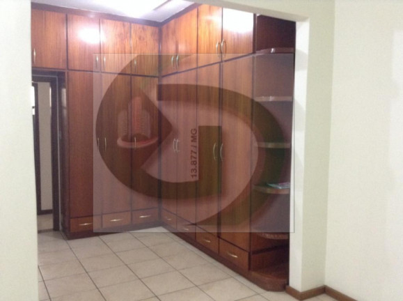 Imagem Casa com 6 Quartos à Venda, 380 m²