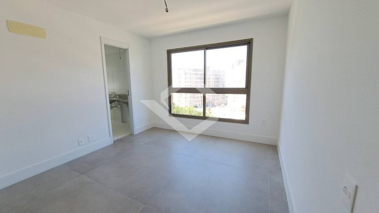 Imagem Apartamento com 4 Quartos à Venda, 184 m² em Barra Da Tijuca - Rio De Janeiro