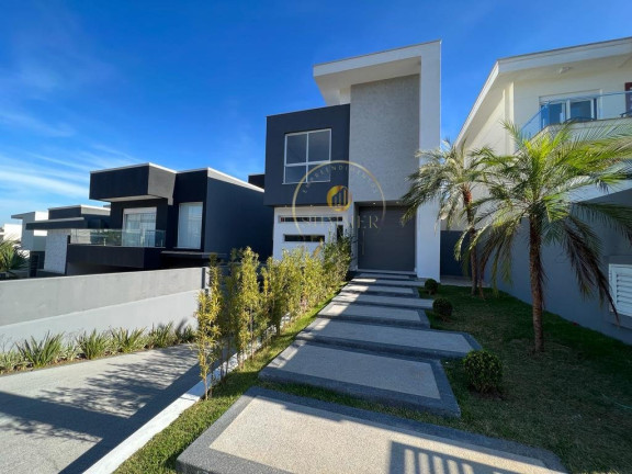Casa com 4 Quartos à Venda, 310 m² em Jardim Das Cerejeiras - Arujá