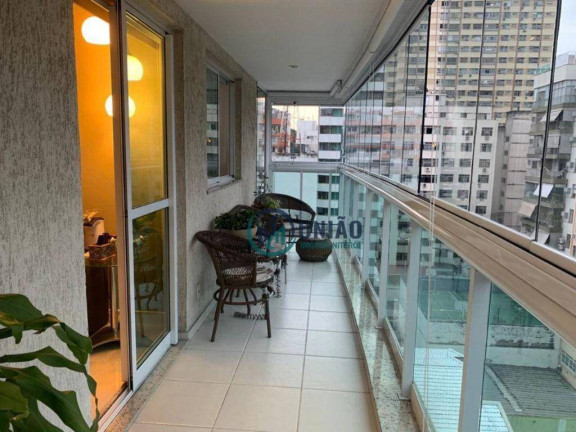 Imagem Apartamento com 4 Quartos à Venda, 138 m² em Icaraí - Niterói