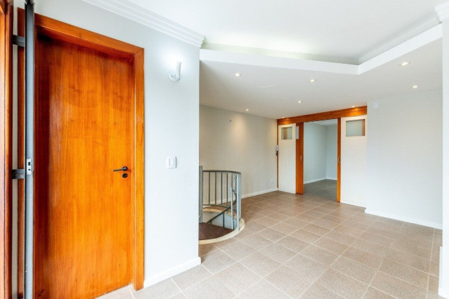 Imagem Cobertura com 2 Quartos à Venda, 135 m² em Mont Serrat - Porto Alegre Imagem Cobertura com 2 Quartos à Venda, 135 m² em Mont Serrat - Porto Alegre