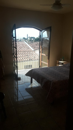 Imagem Sobrado com 3 Quartos à Venda, 139 m² em Centro - Pindamonhangaba
