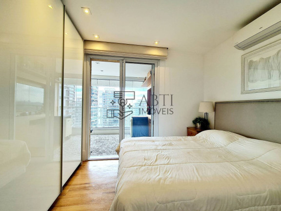 Imagem Apartamento com 3 Quartos à Venda, 230 m² em Brooklin - São Paulo Imagem Apartamento com 3 Quartos à Venda, 230 m² em Brooklin - São Paulo
