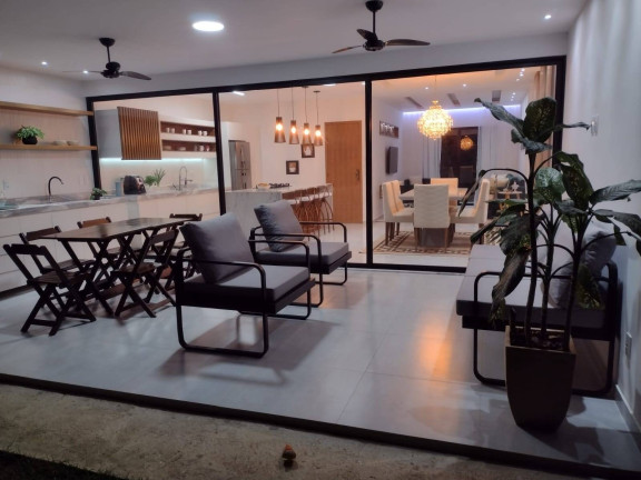 Imagem Casa com 2 Quartos à Venda,  em Cachoeiras De Macacu