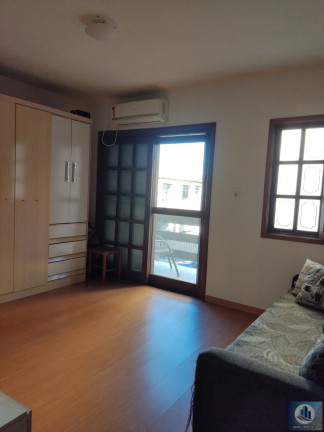 Imagem Sobrado com 2 Quartos à Venda, 144 m² em Centro - Pelotas