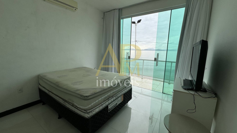 Imagem Casa com 3 Quartos à Venda, 320 m² em São Miguel (guaporanga) - Biguaçu Imagem Casa com 3 Quartos à Venda, 320 m² em São Miguel (guaporanga) - Biguaçu