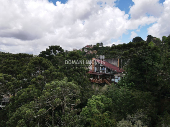Imagem Casa com 6 Quartos à Venda, 302 m² em Região De Capivari - Campos Do Jordão