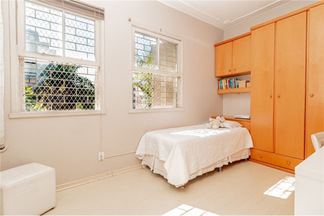 Imagem Imóvel com 2 Quartos à Venda, em Petrópolis - Porto Alegre Imagem Imóvel com 2 Quartos à Venda, em Petrópolis - Porto Alegre