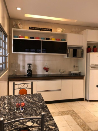 Imagem Casa com 3 Quartos à Venda, 205 m² em Niterói - Betim