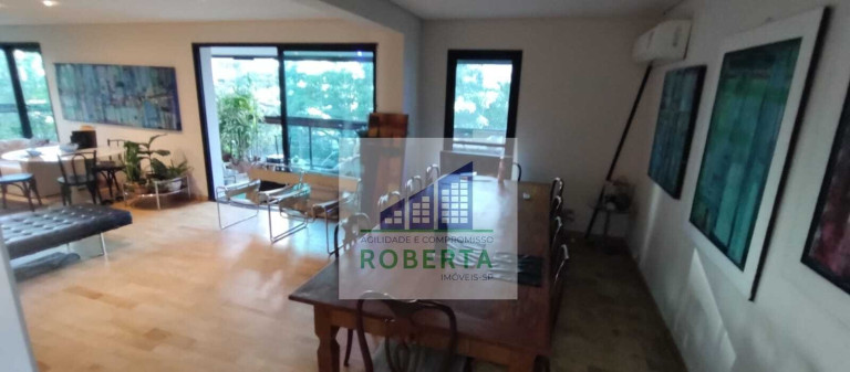 Imagem Apartamento com 4 Quartos à Venda, 247 m² em Campo Belo - São Paulo