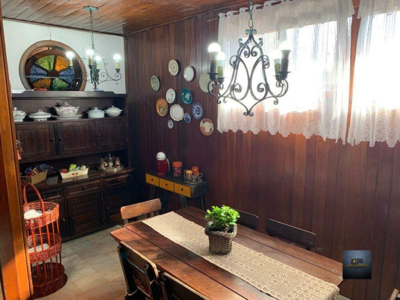 Imagem Casa com 4 Quartos à Venda, 360 m² em Embuema - Embu Das Artes