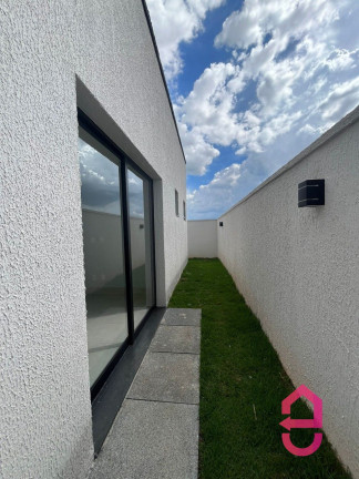 Imagem Casa de Condomínio com 3 Quartos à Venda, 278 m² em Jardins Parma - Senador Canedo