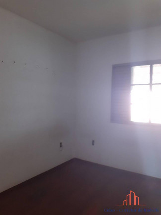 Imagem Casa com 3 Quartos à Venda, 300 m² em Jardim Souto - São José Dos Campos Imagem Casa com 3 Quartos à Venda, 300 m² em Jardim Souto - São José Dos Campos