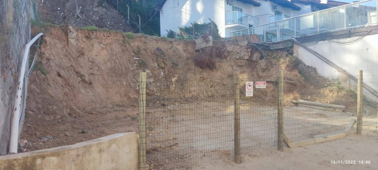 Imagem Terreno à Venda, 300 m² em Bombinhas Imagem Terreno à Venda, 300 m² em Bombinhas